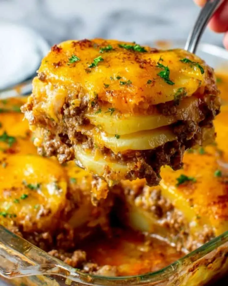 Cheesy Ground Beef & Potato Casserole Recipe