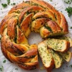 Low Carb Wreath Bread with Cheese and Herbs Recipe