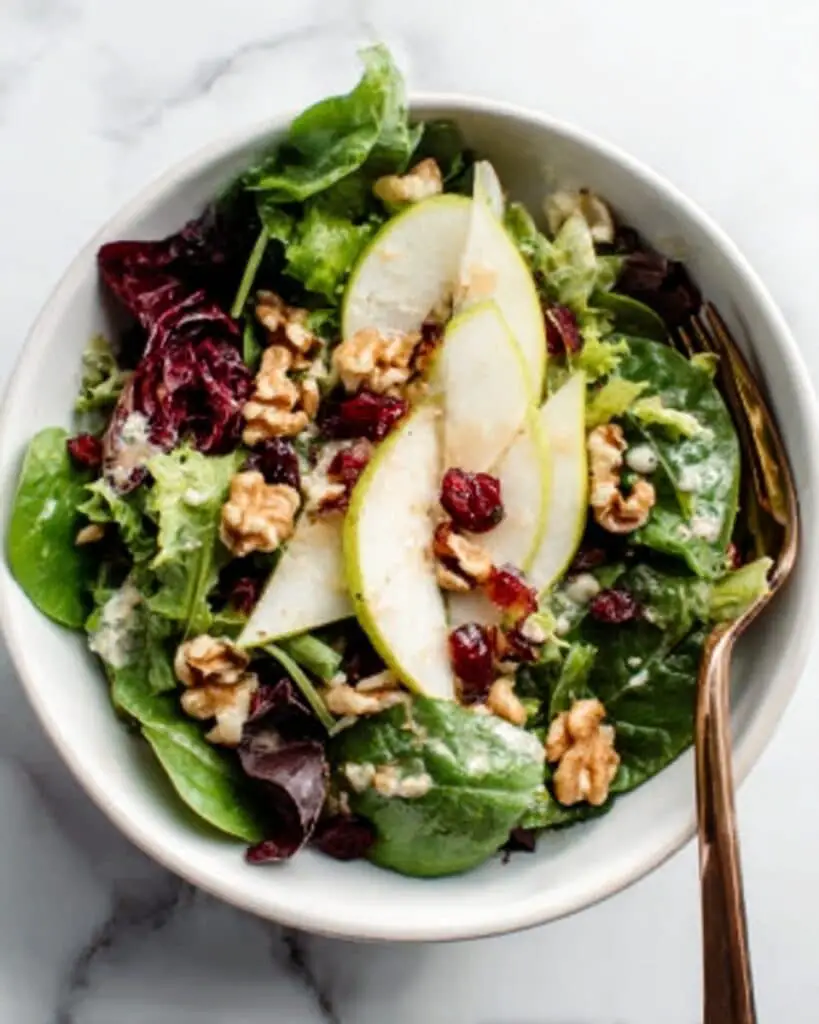 Tangy Pear and Blue Cheese Salad Recipe